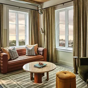 The Ann Savannah, By Marriott Bonvoy 4* Savannah